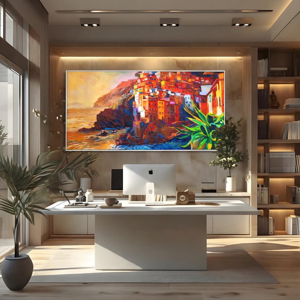 Tablou canvas cu tablou canvas cu oras pe stanci, in rama de aluminiu argintiu, pe perete intr-un birou